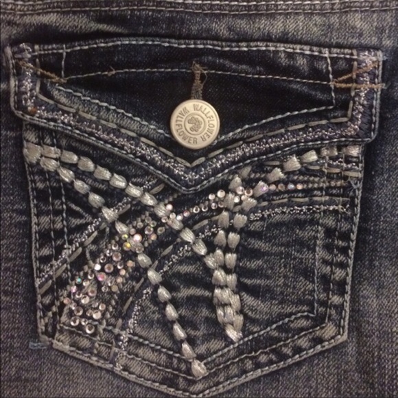 Wallflower Juniors boot cut jeans - Picture 6 of 9